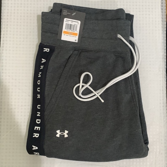 LAST ONE AVAILABLE! New Under Armour Women's Taped Fleece Gym Pants - Picture 6 of 12